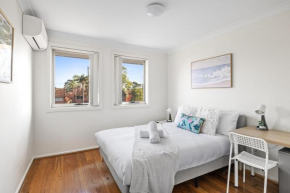 Luxe Double Room in Panania - Nearby Stations & Shops - Shared Bathroom